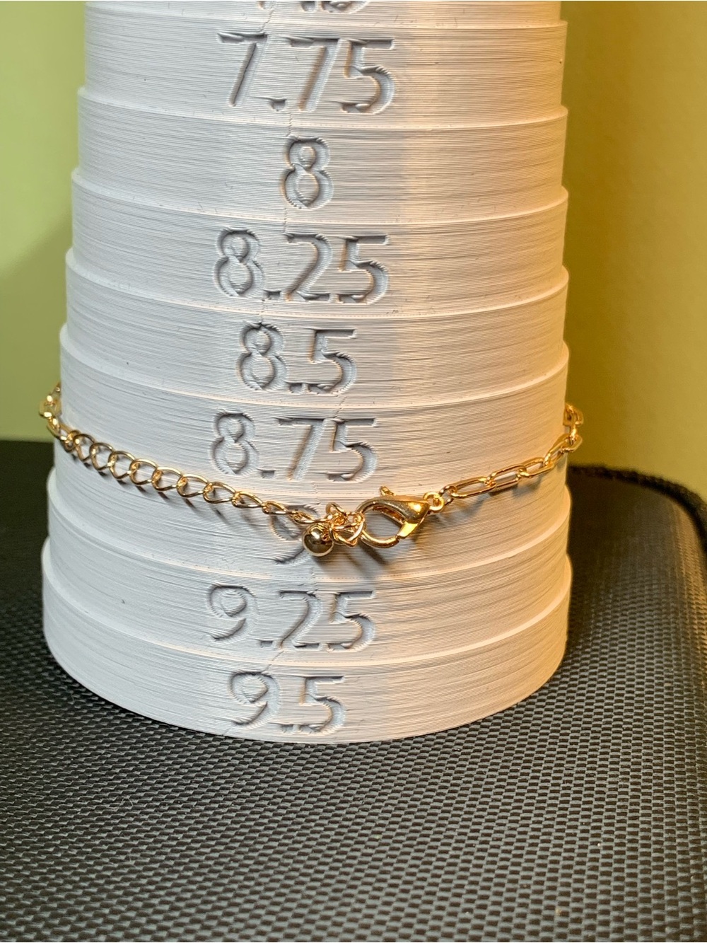 Gold Bracelet with Black Center Stone - Picture 4 of 4
